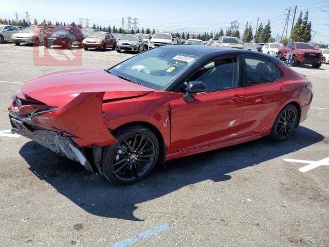 تۆیۆتا کامری